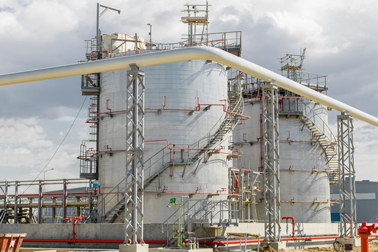 Oil installations. Oil installations.